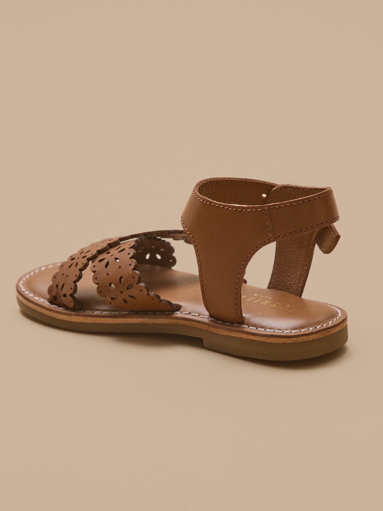 Girl's punch-hole leather sandals