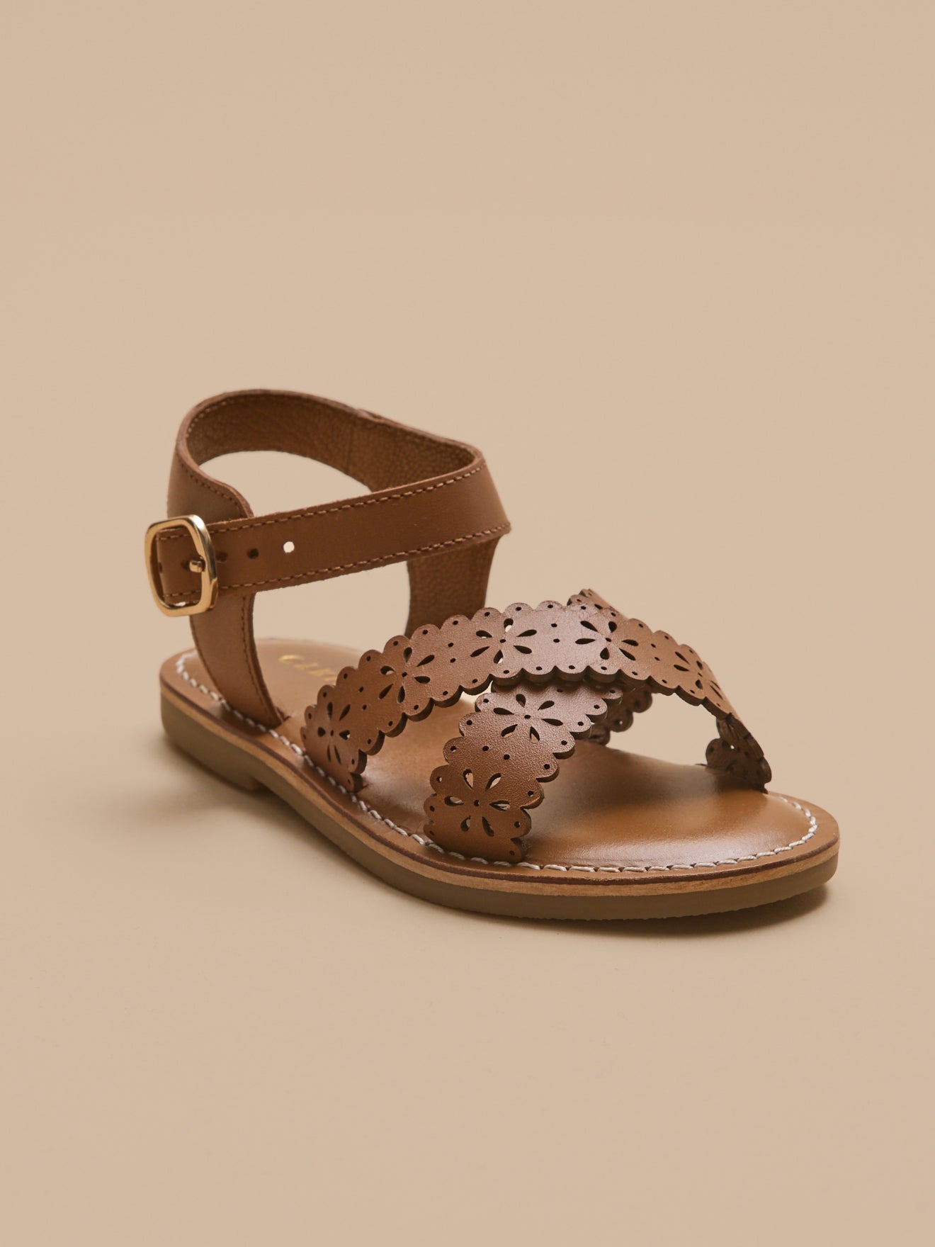 Girl's punch-hole leather sandals