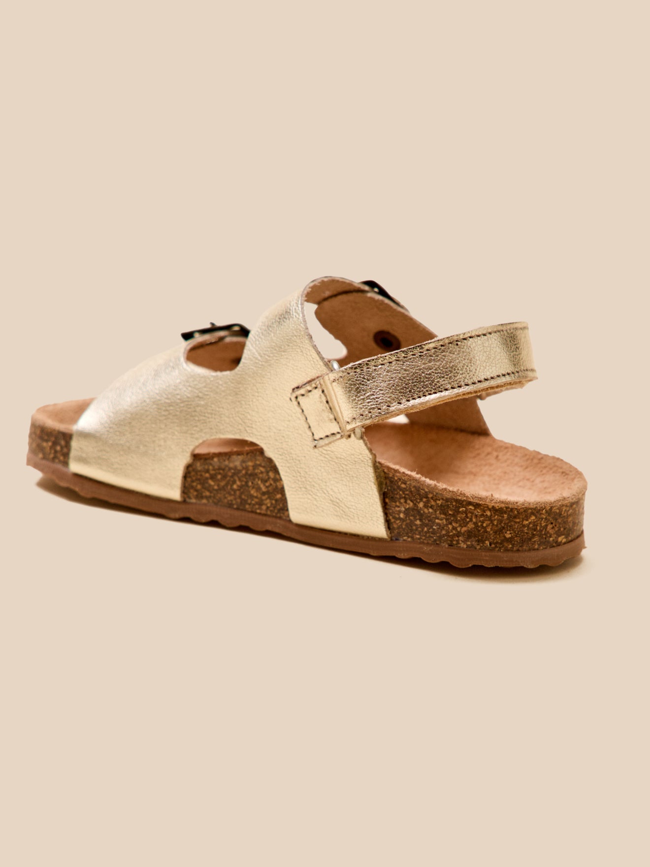 Girl's leather sandals
