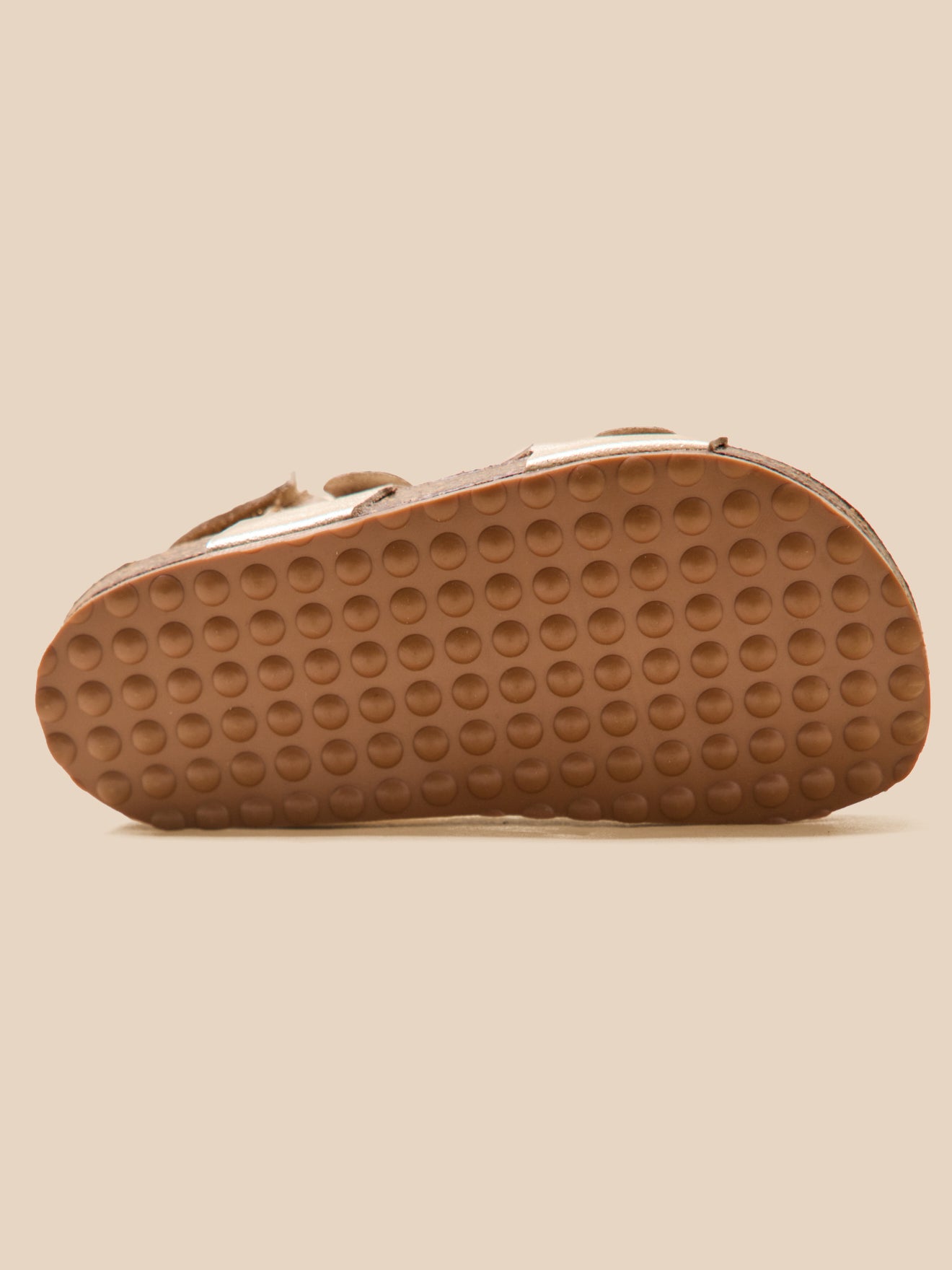 Girl's leather sandals