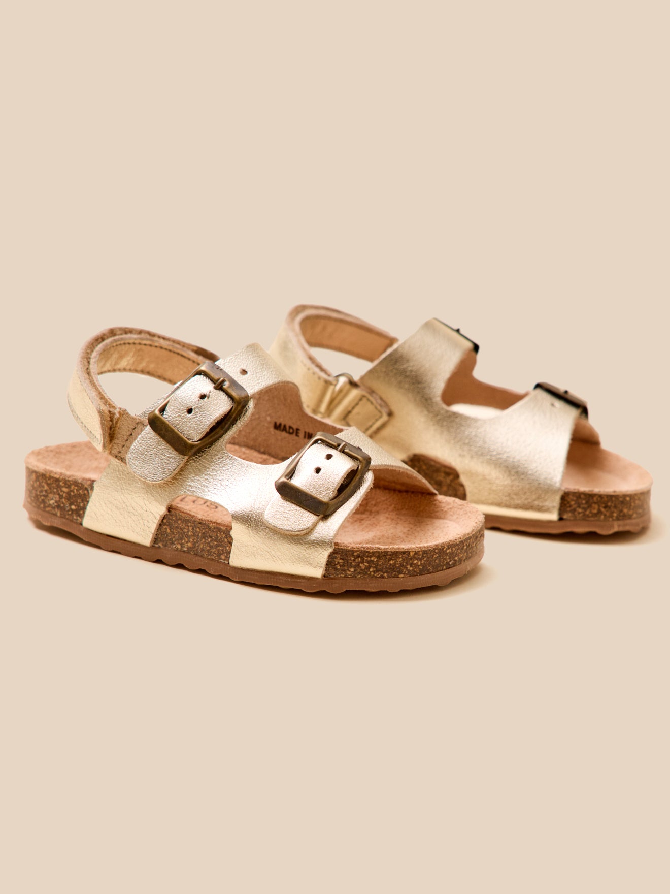 Girl's leather sandals
