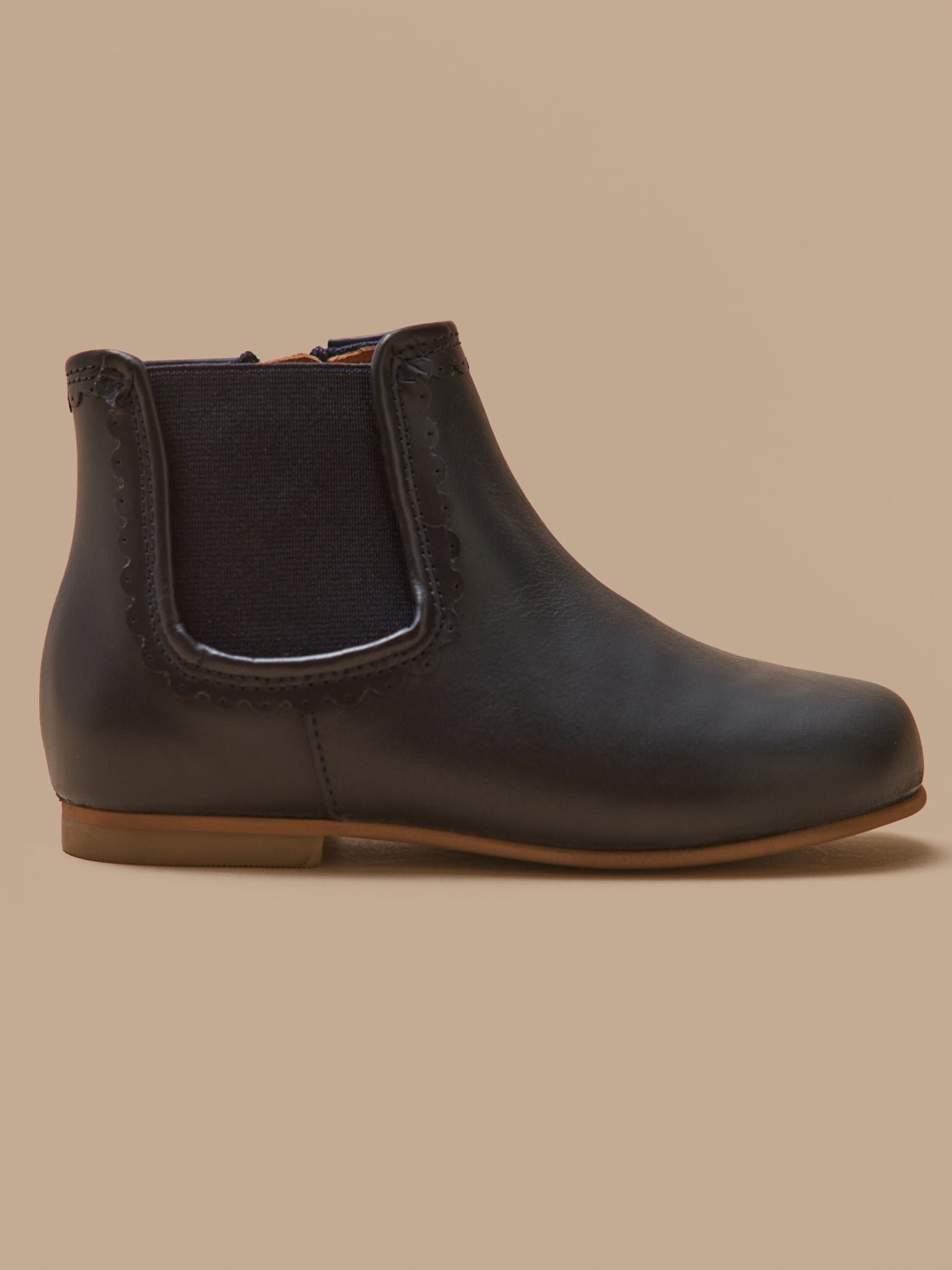 Girl's leather low boots