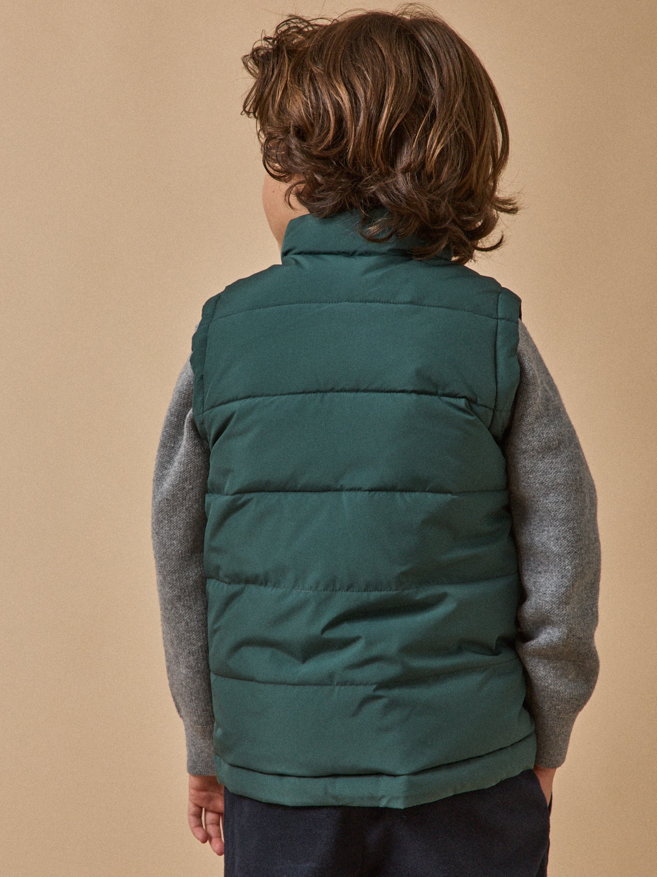 Boy's reversible sleeveless puffer jacket