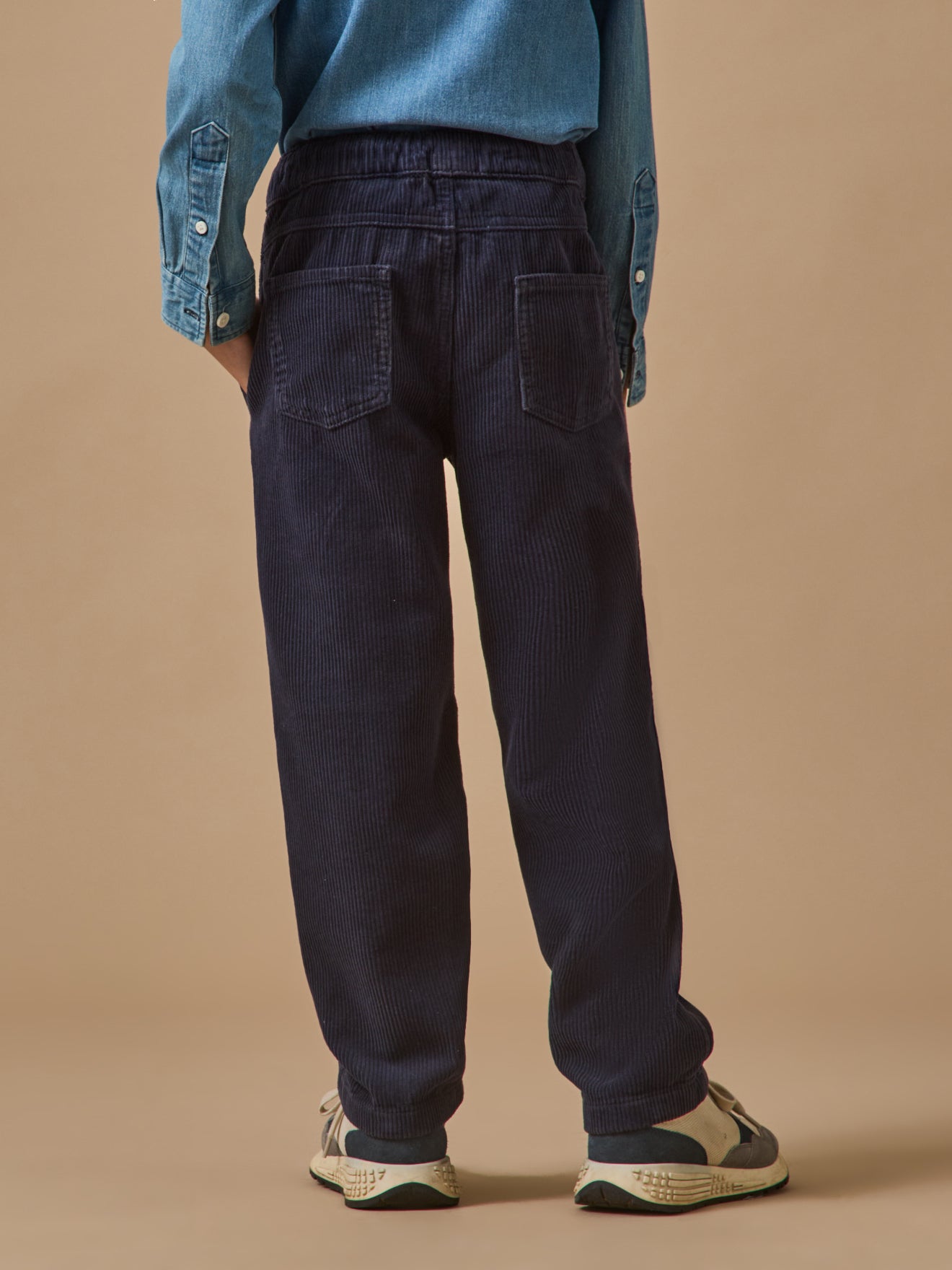 Boy's loose corduroy trousers