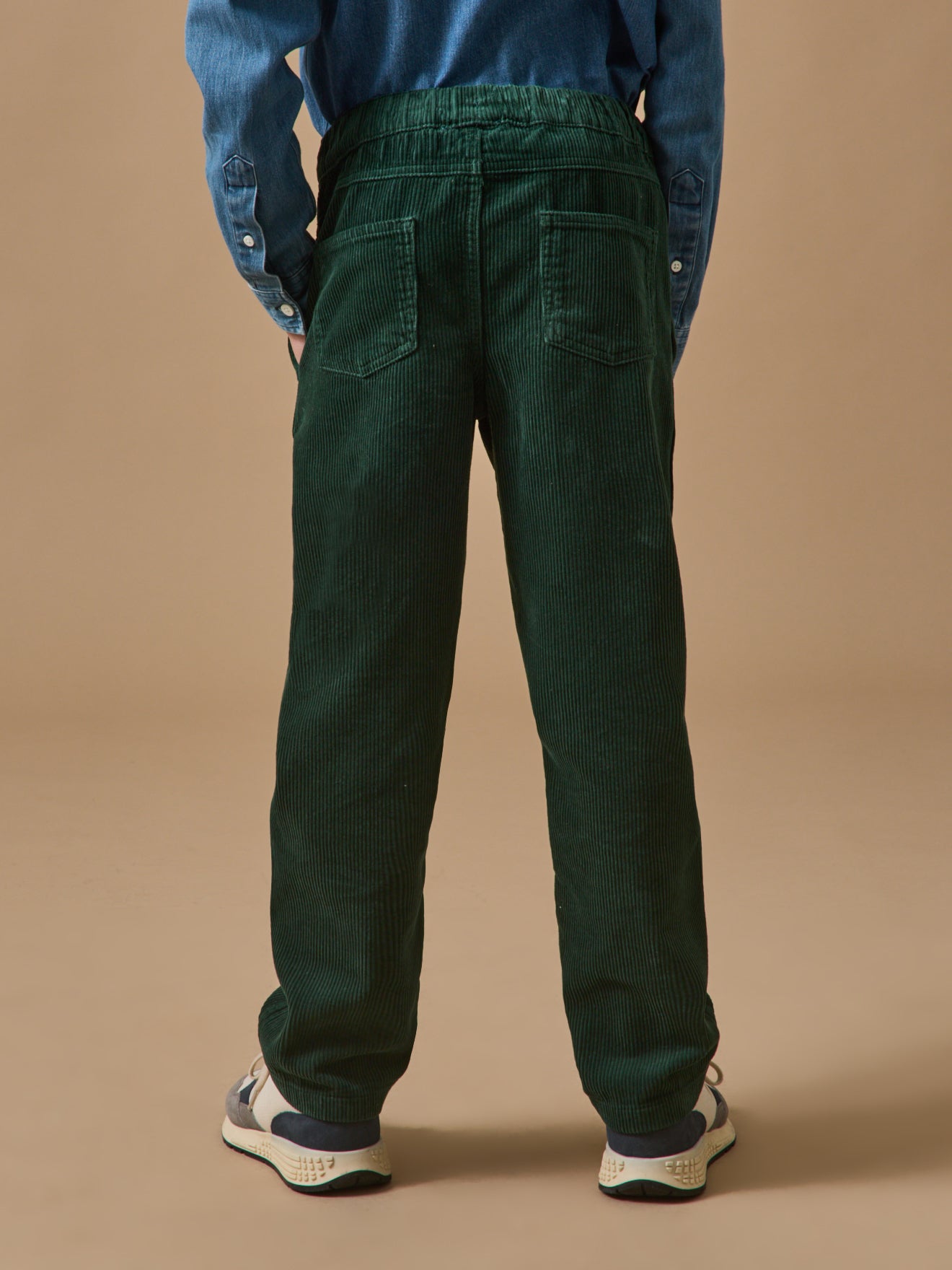 Boy's loose corduroy trousers
