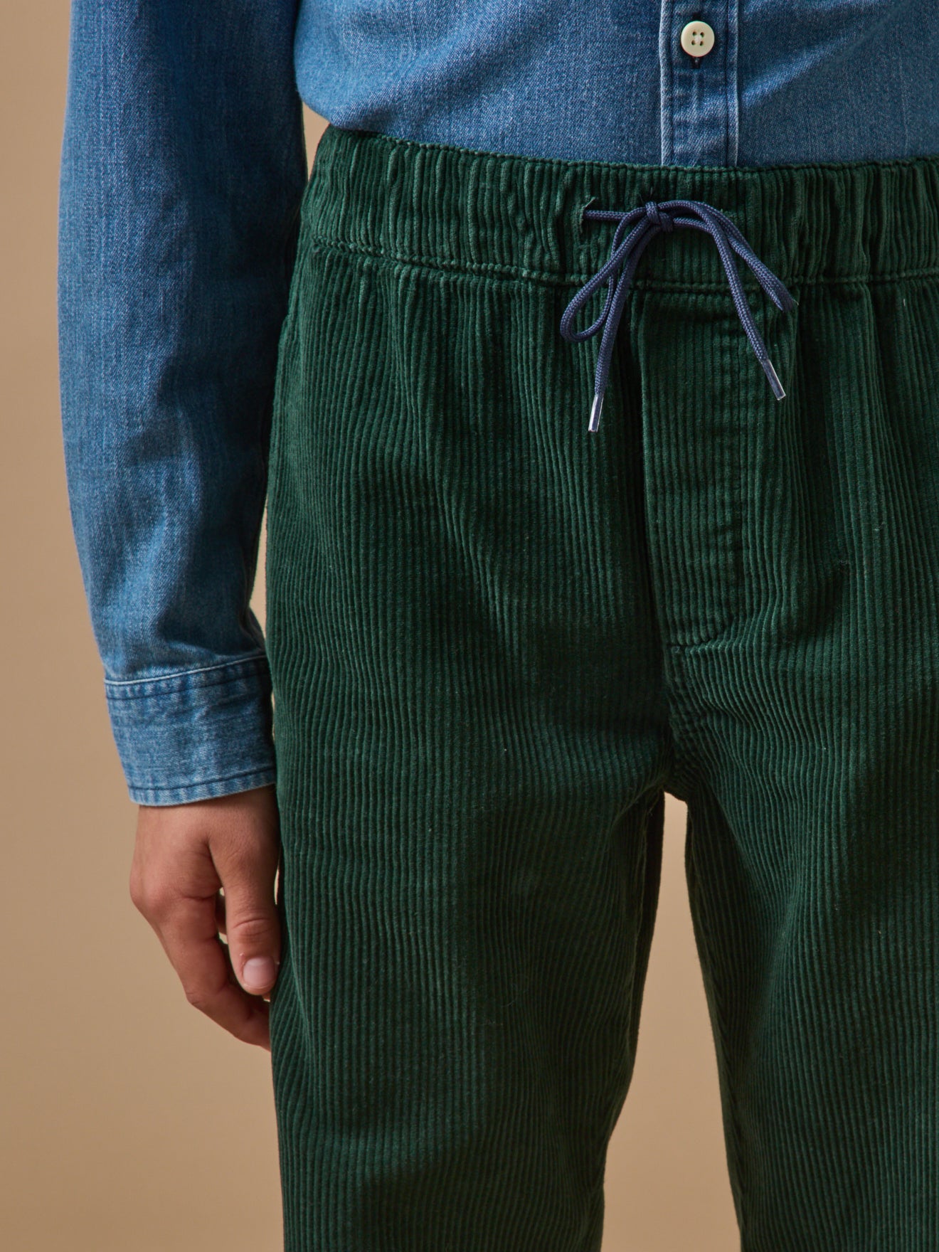 Boy's loose corduroy trousers