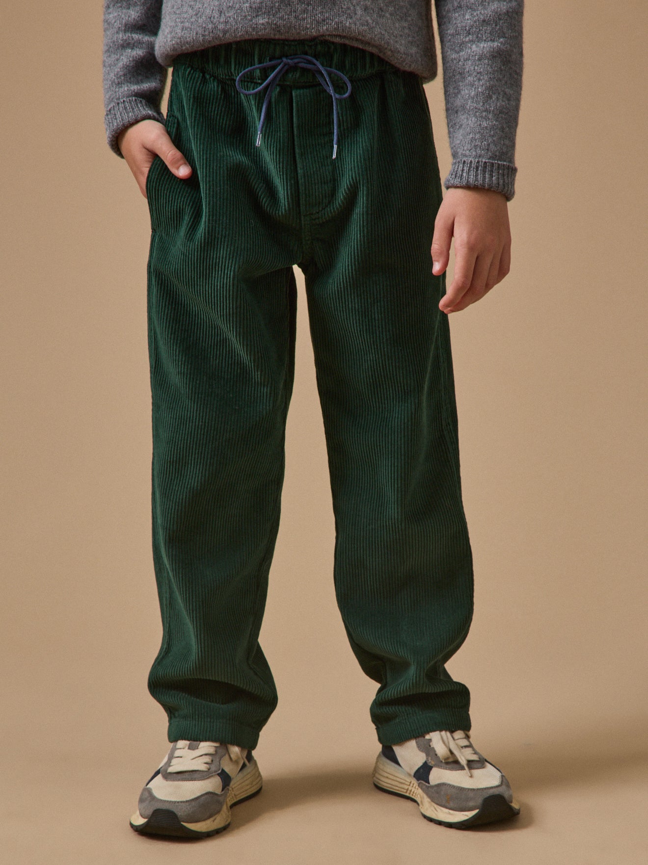 Boy's loose corduroy trousers