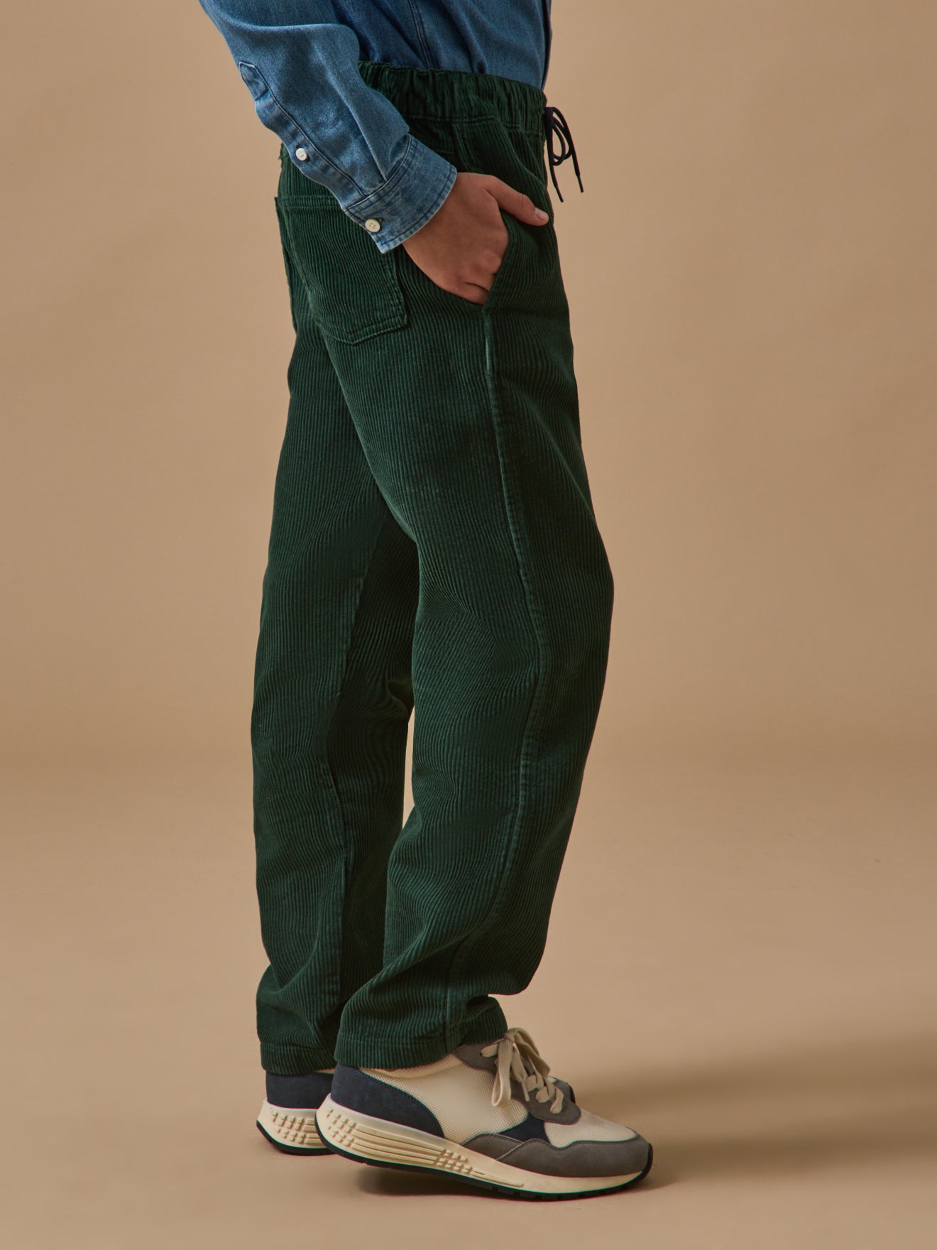 Boy's loose corduroy trousers