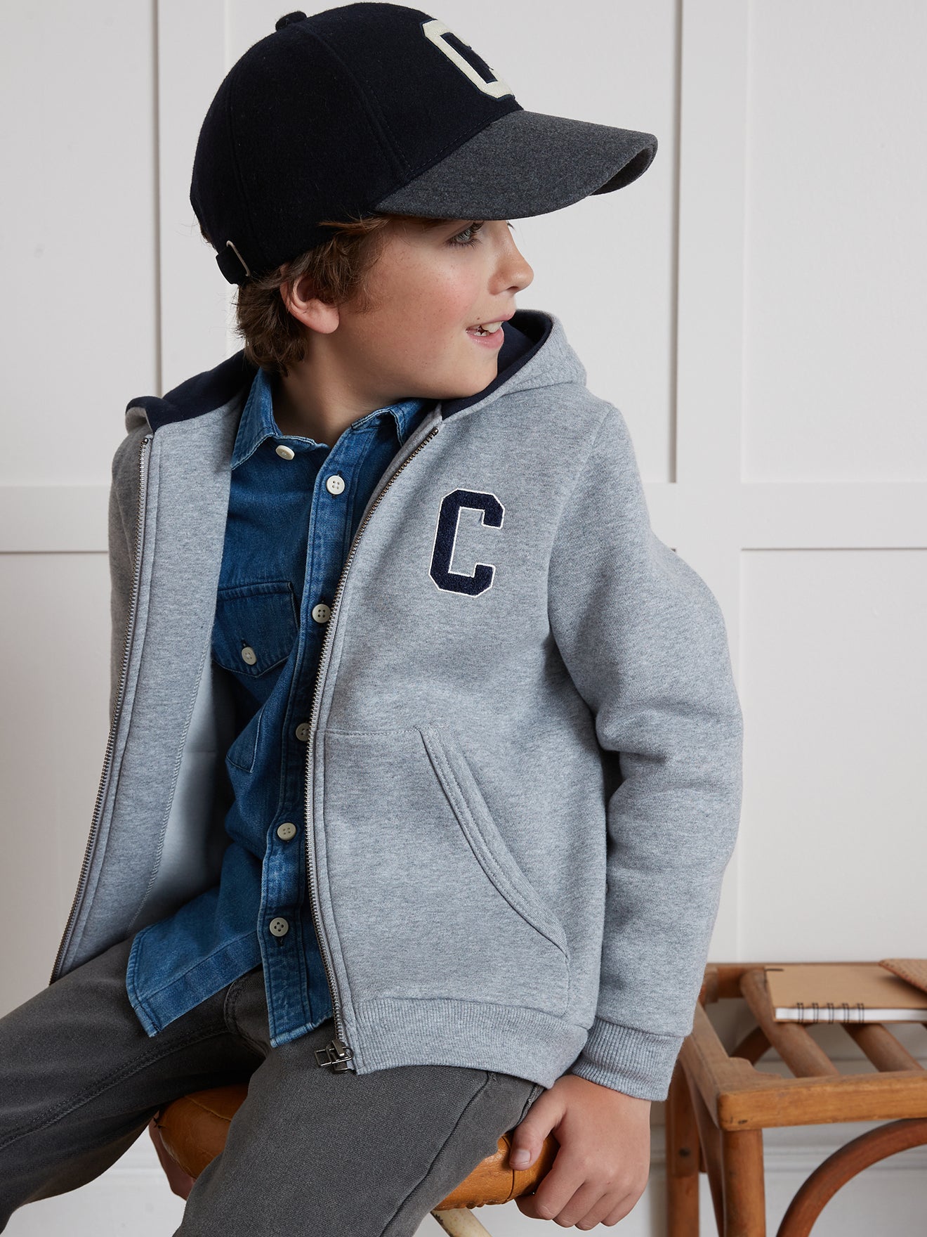 Boy's zip sweatshirt with hood