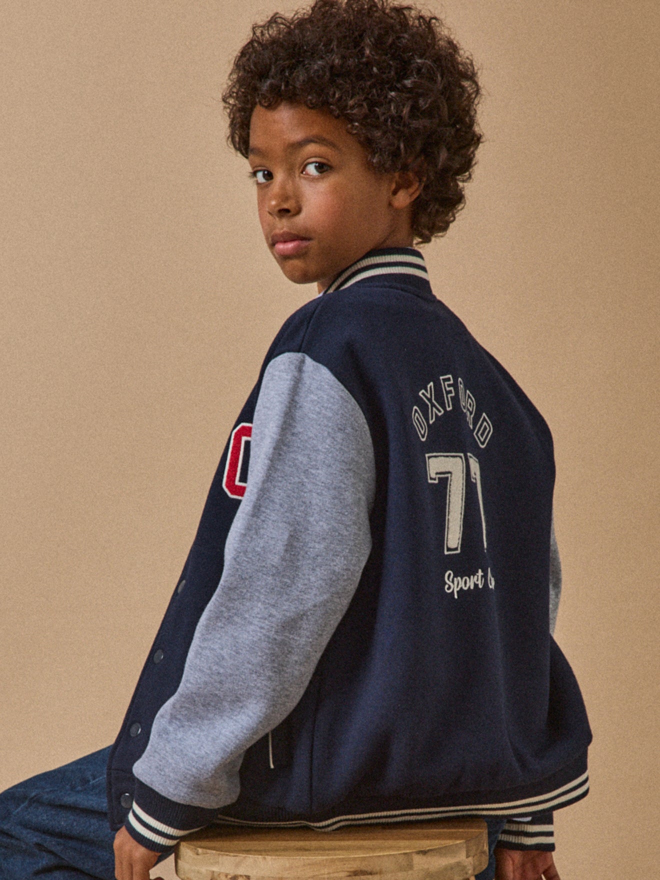 Boy's sweatshirt with ribbed neckline
