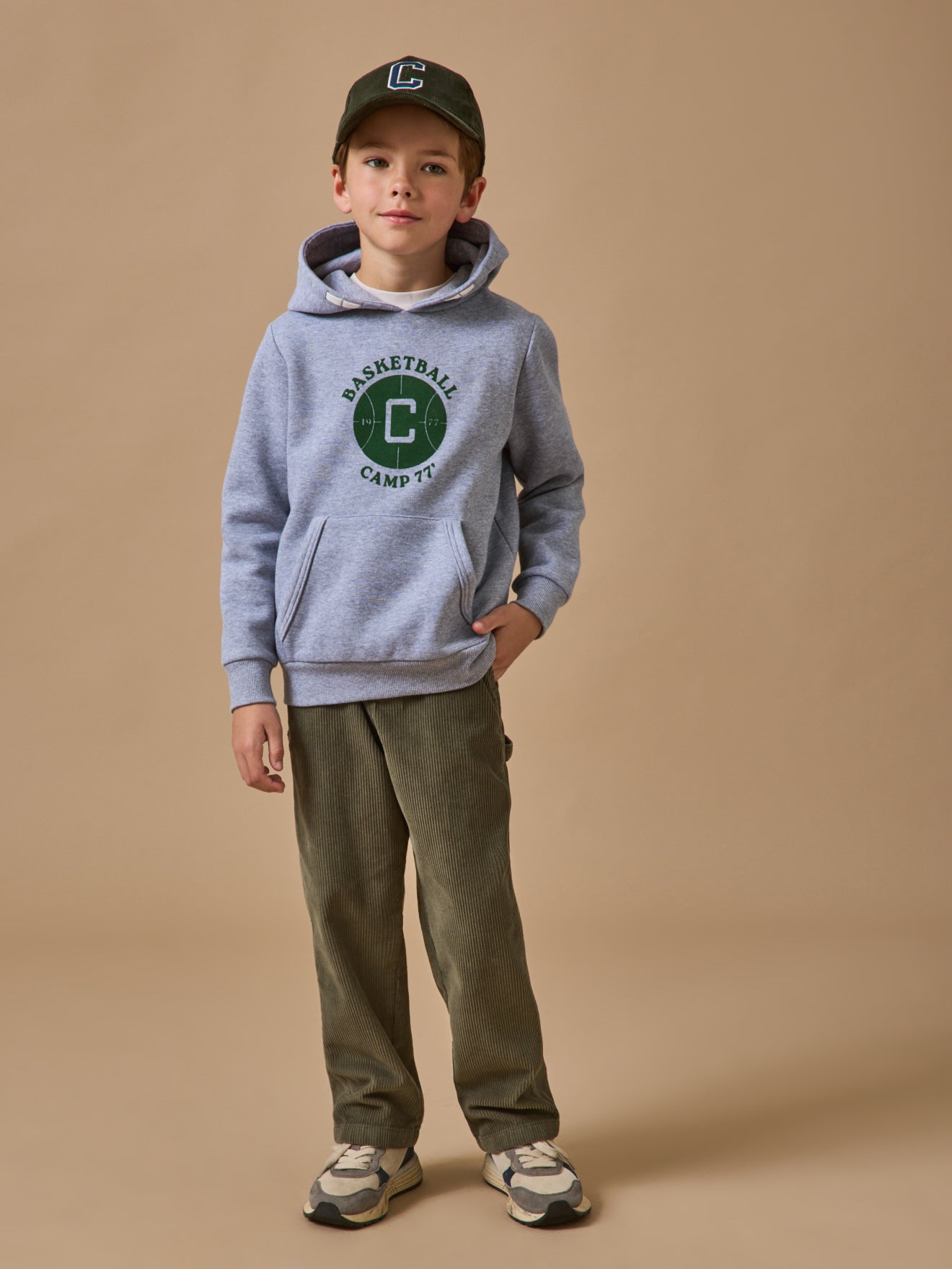 Boy's sweatshirt with hood