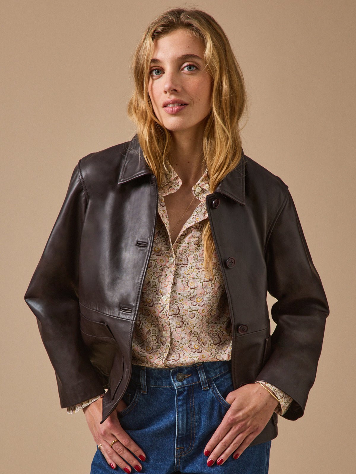 LOOKBOOK_La_Bourgogne_Femme_veste_en_cuir