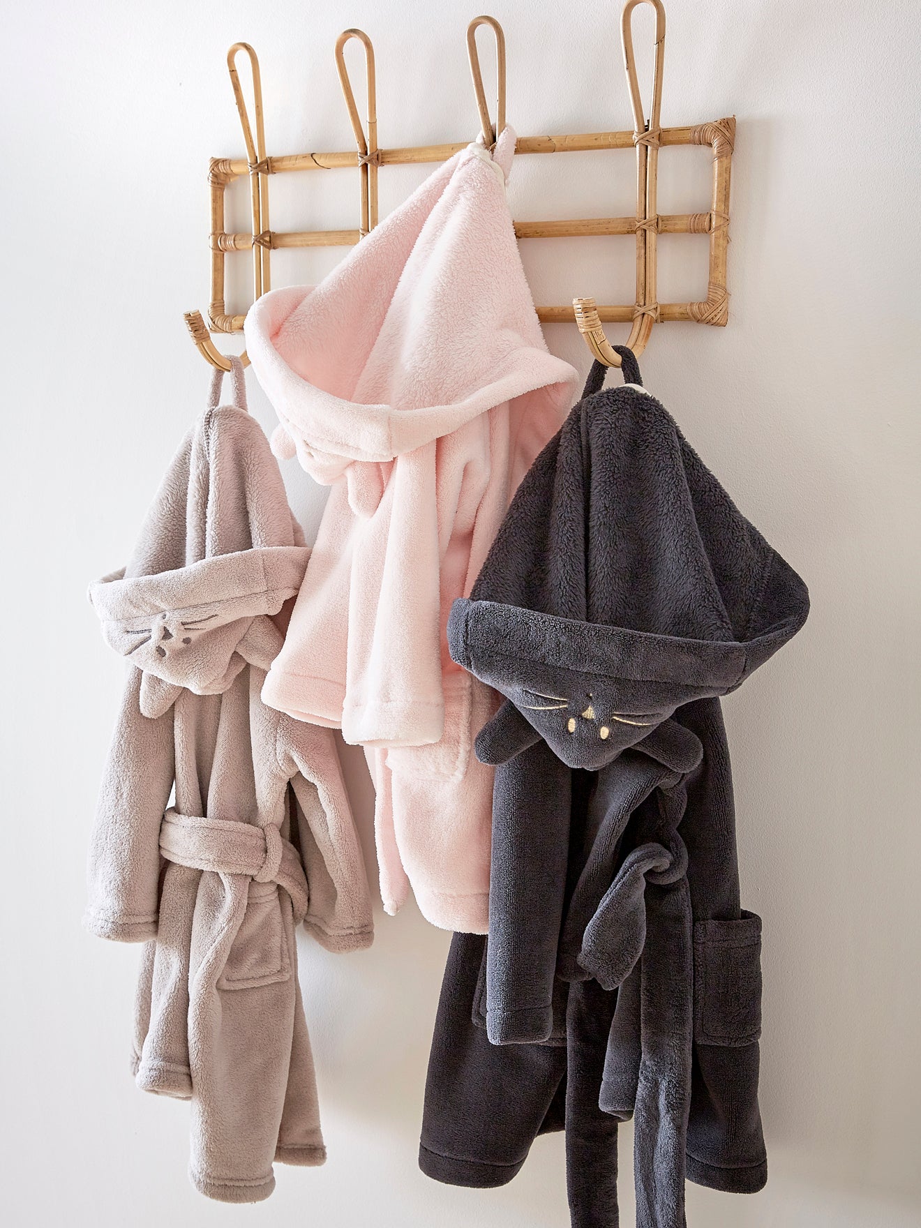 Child's fleece dressing gown with cat features